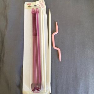 Set of Knitting Needles